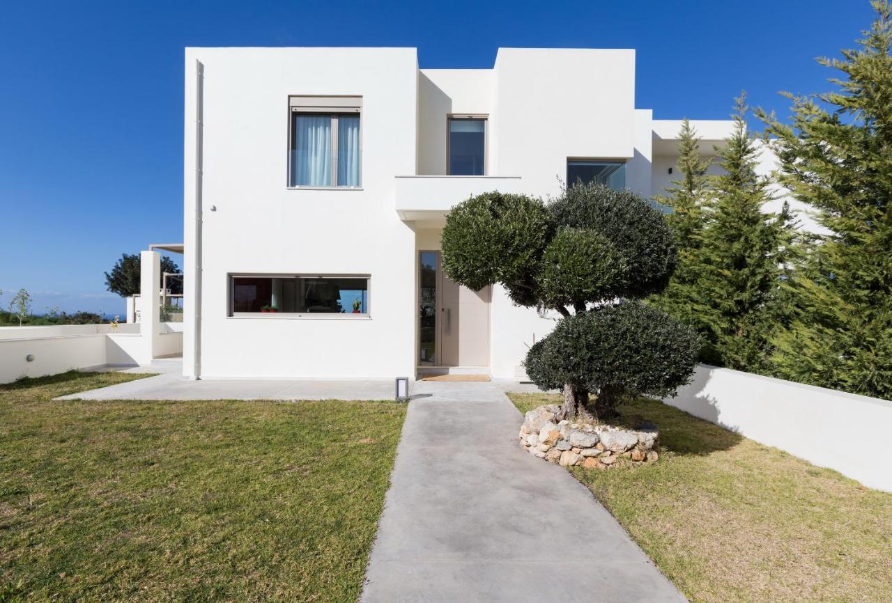 Lux Villa Mia With Heated Pool, 2Km To Beach & Childrens Area! Mikro Metochi Exteriör bild