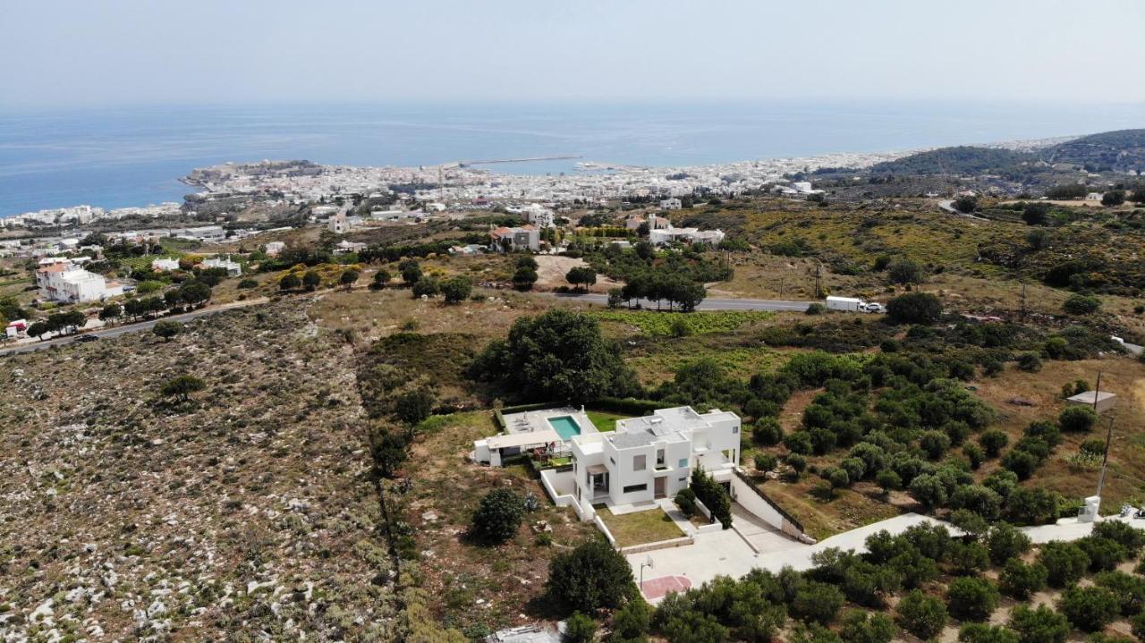 Lux Villa Mia With Heated Pool, 2Km To Beach & Childrens Area! Mikro Metochi Exteriör bild