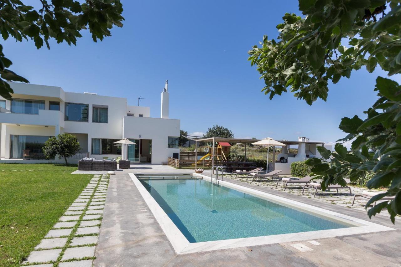 Lux Villa Mia With Heated Pool, 2Km To Beach & Childrens Area! Mikro Metochi Exteriör bild