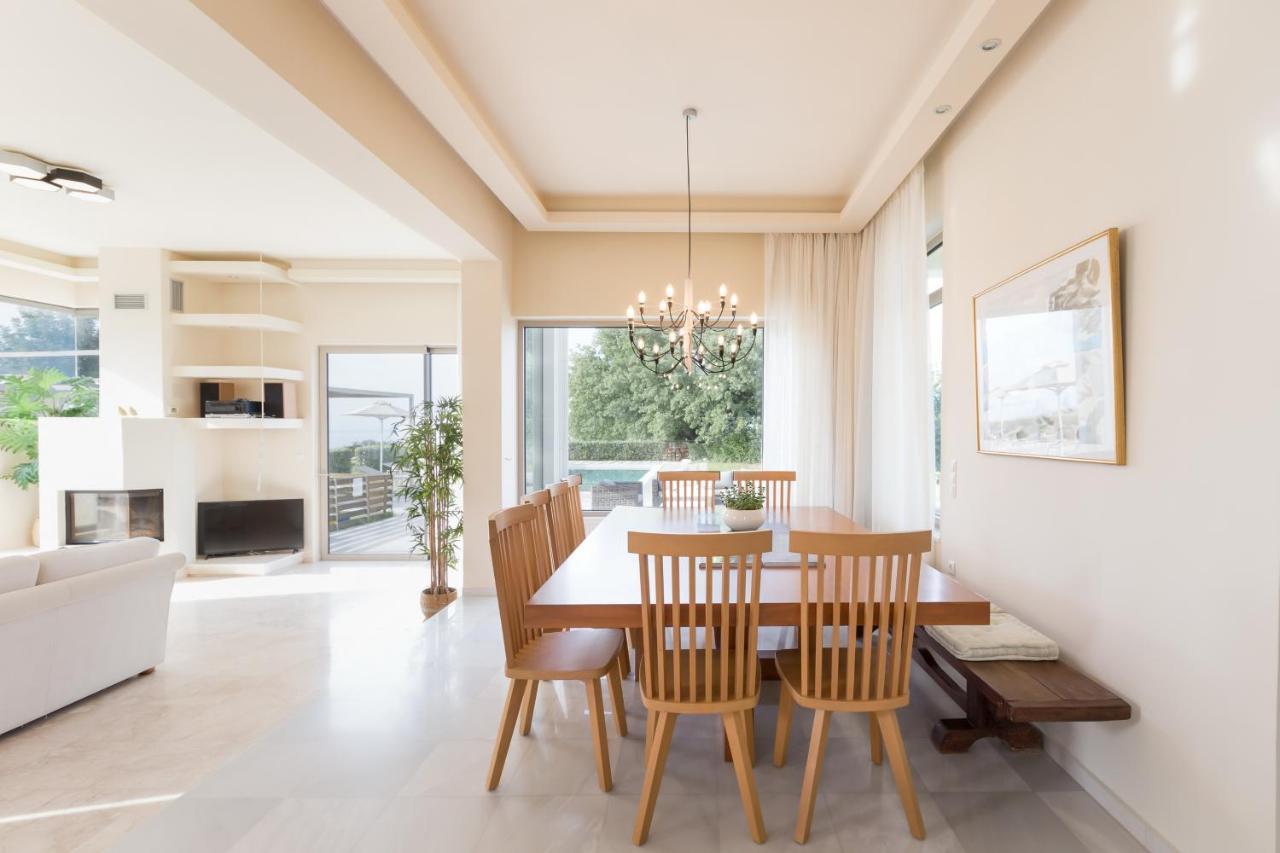 Lux Villa Mia With Heated Pool, 2Km To Beach & Childrens Area! Mikro Metochi Exteriör bild